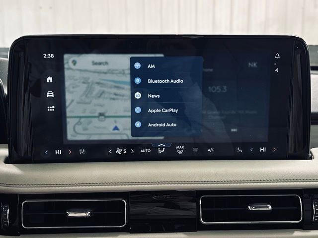 Used 2025 Lincoln Aviator Reserve w/ Equipment Group 201A image 38