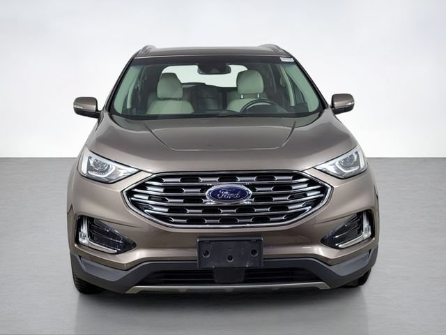 Used 2019 Ford Edge Titanium w/ Cold Weather Package AWD/4WD image 8