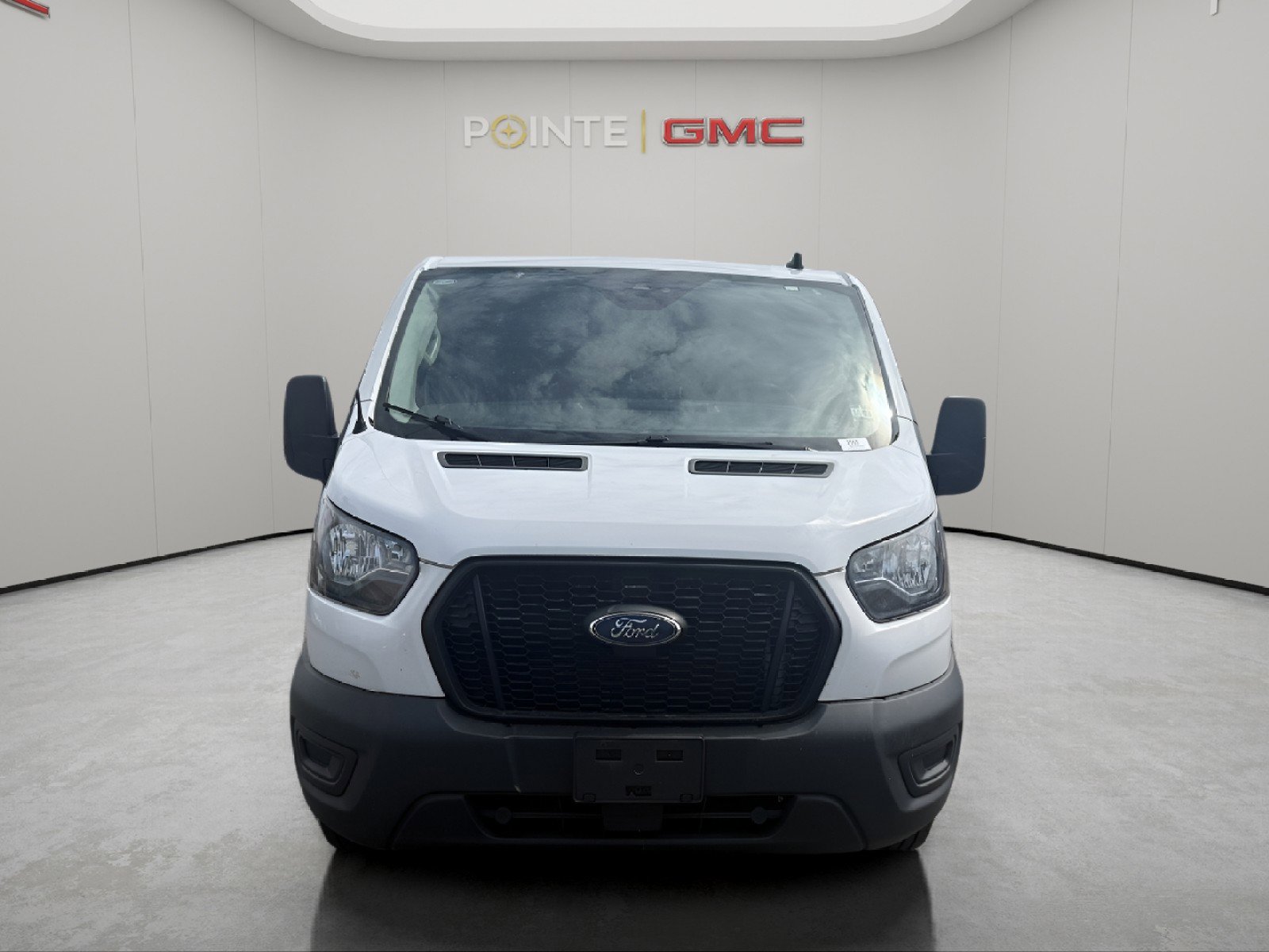 Used 2023 Ford Transit 250 Low Roof RWD image 8