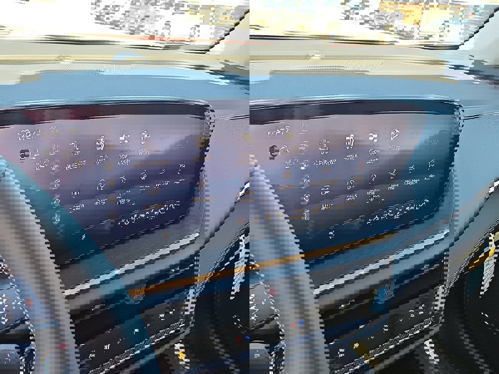 New 2026 Buick Envision Avenir image 18