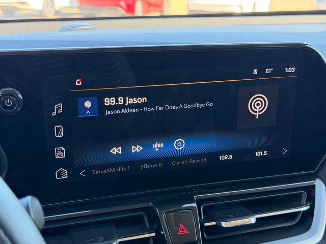 Used 2025 Chevrolet TrailBlazer LT AWD/4WD image 31