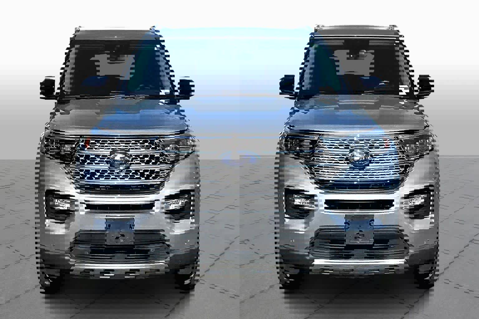 Used 2021 Ford Explorer Limited w/ Hybrid Equipment Group 310A image 4