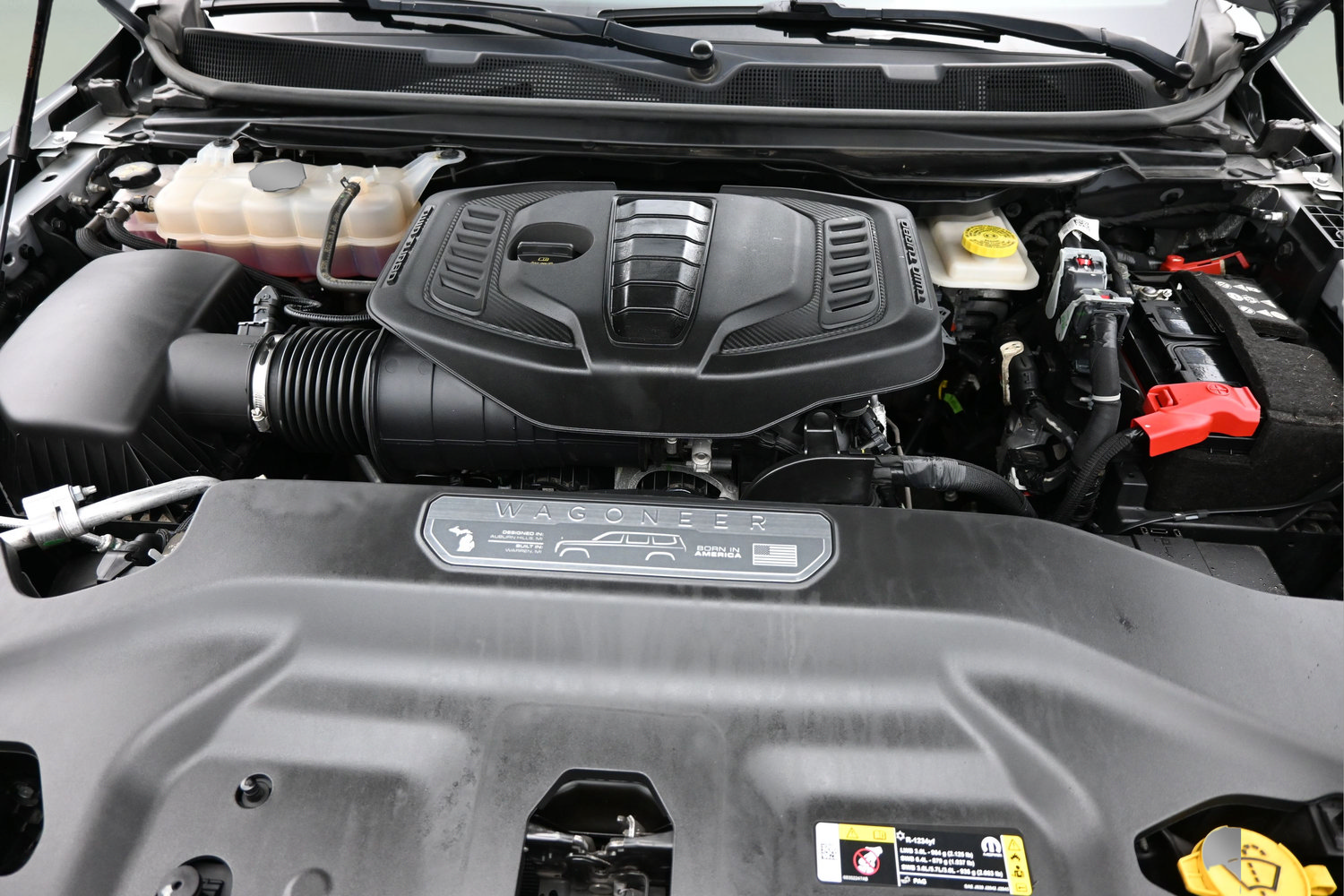 Used 2024 Jeep Wagoneer Series II AWD/4WD image 11