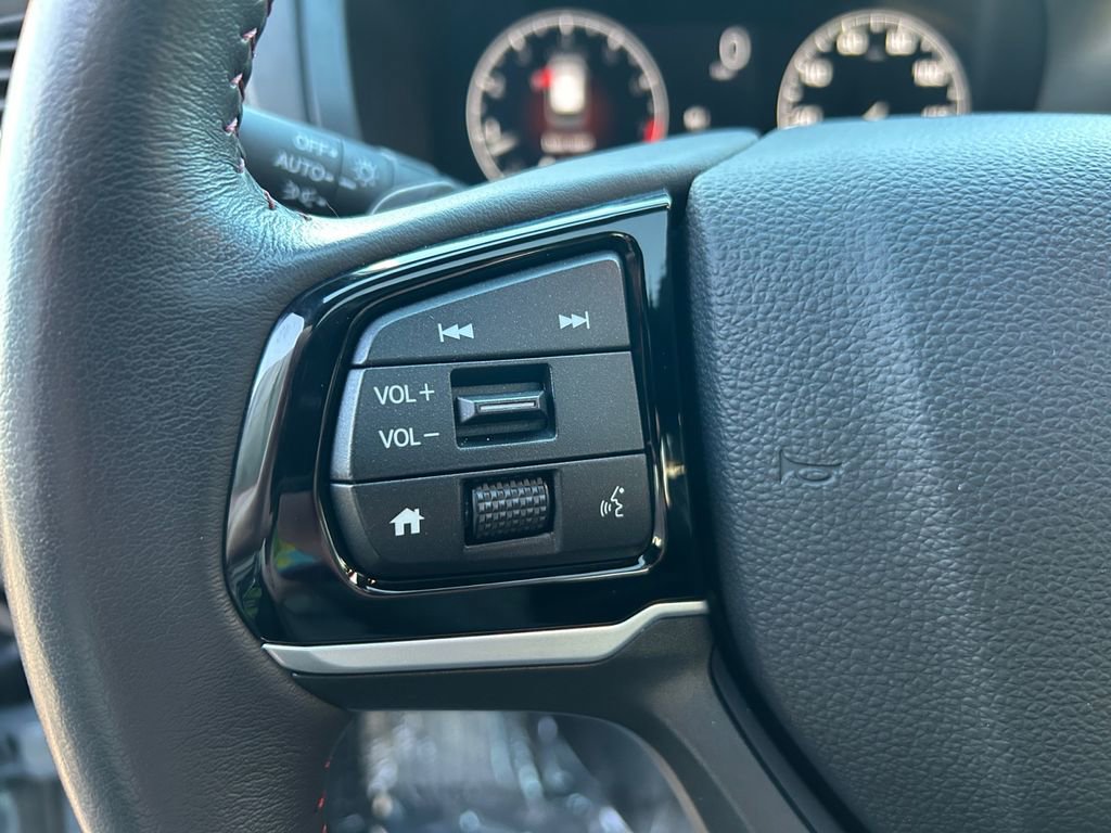 Used 2025 Honda Odyssey Sport-L image 15
