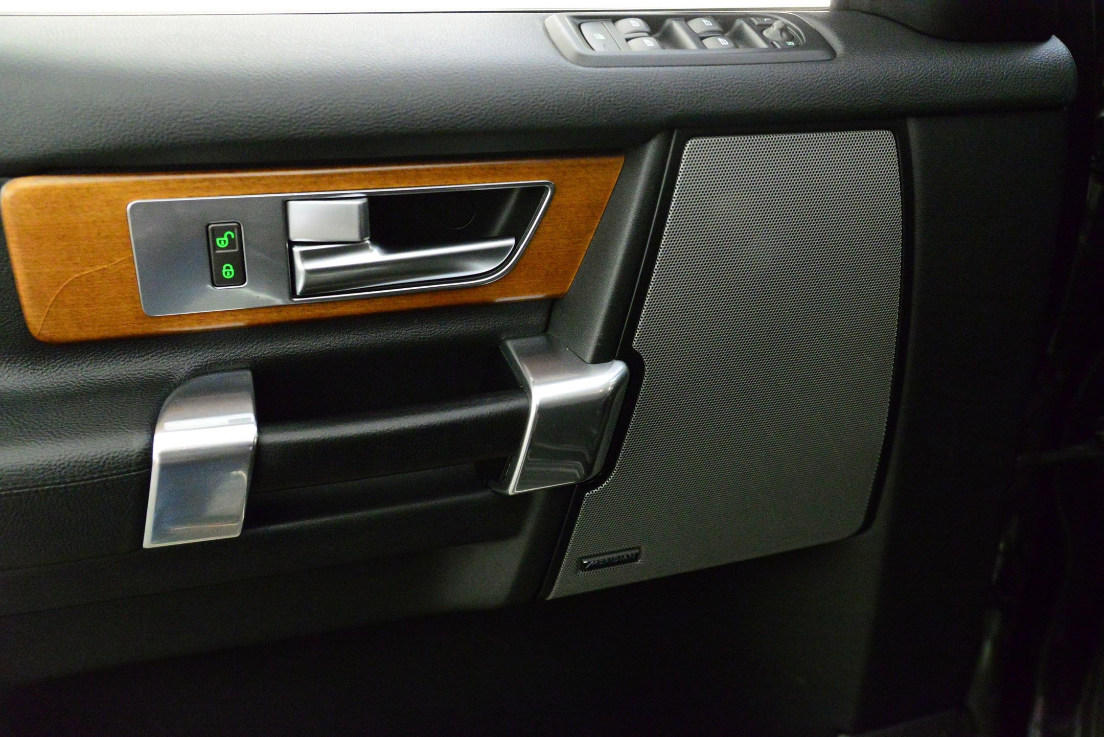 Used 2016 Land Rover LR4 image 23