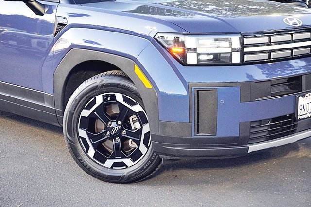 Certified 2025 Hyundai Santa Fe SEL image 4