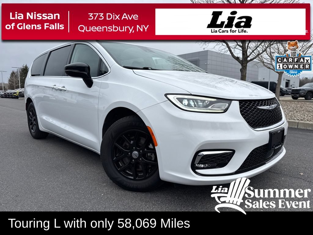 Used 2024 Chrysler Pacifica Touring-L