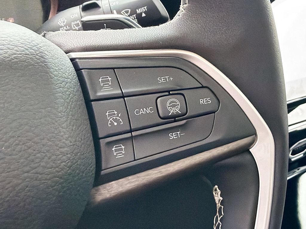 New 2026 Jeep Grand Cherokee L Limited AWD/4WD image 39