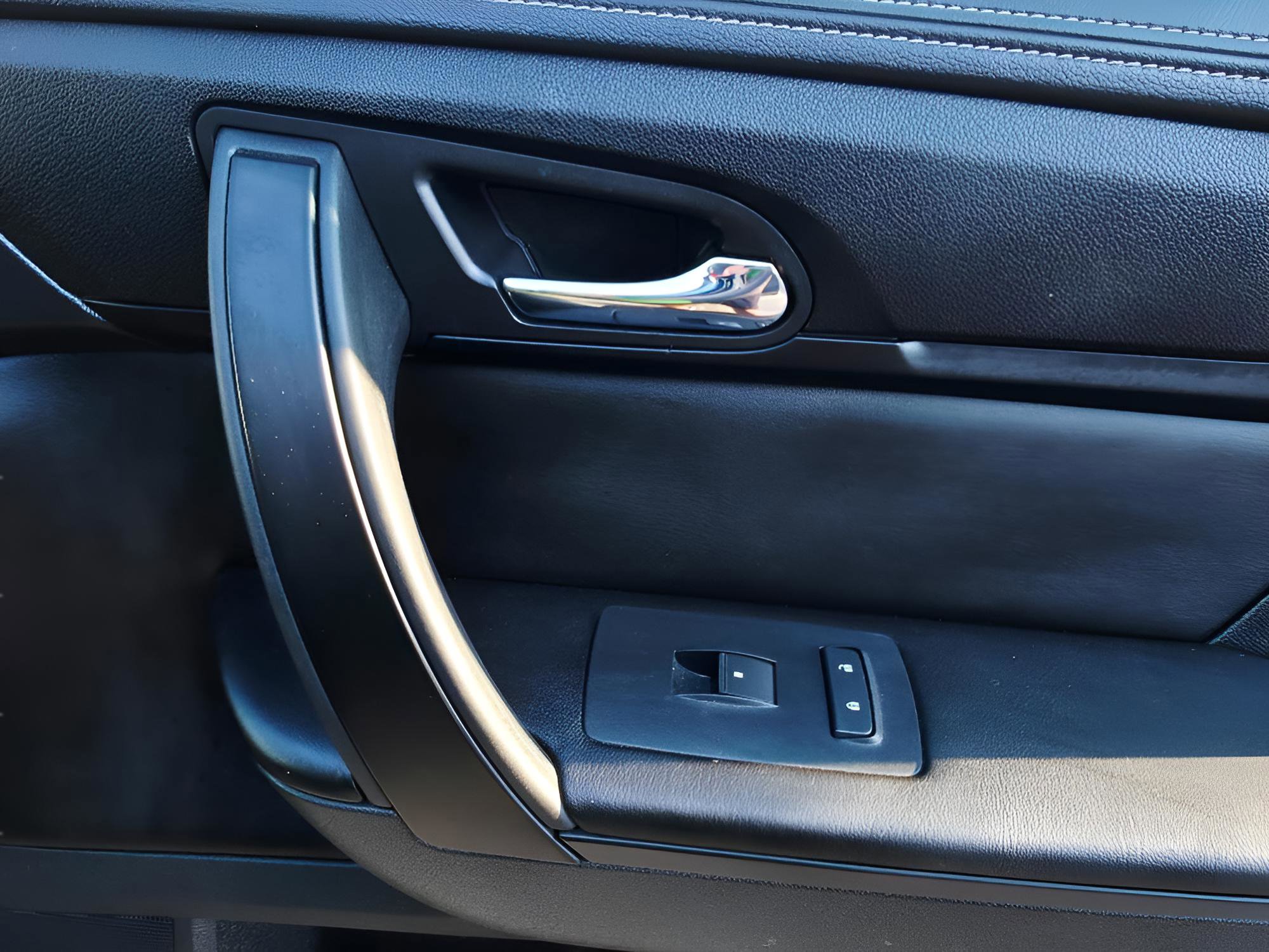 Used 2015 Chevrolet Traverse LT image 15