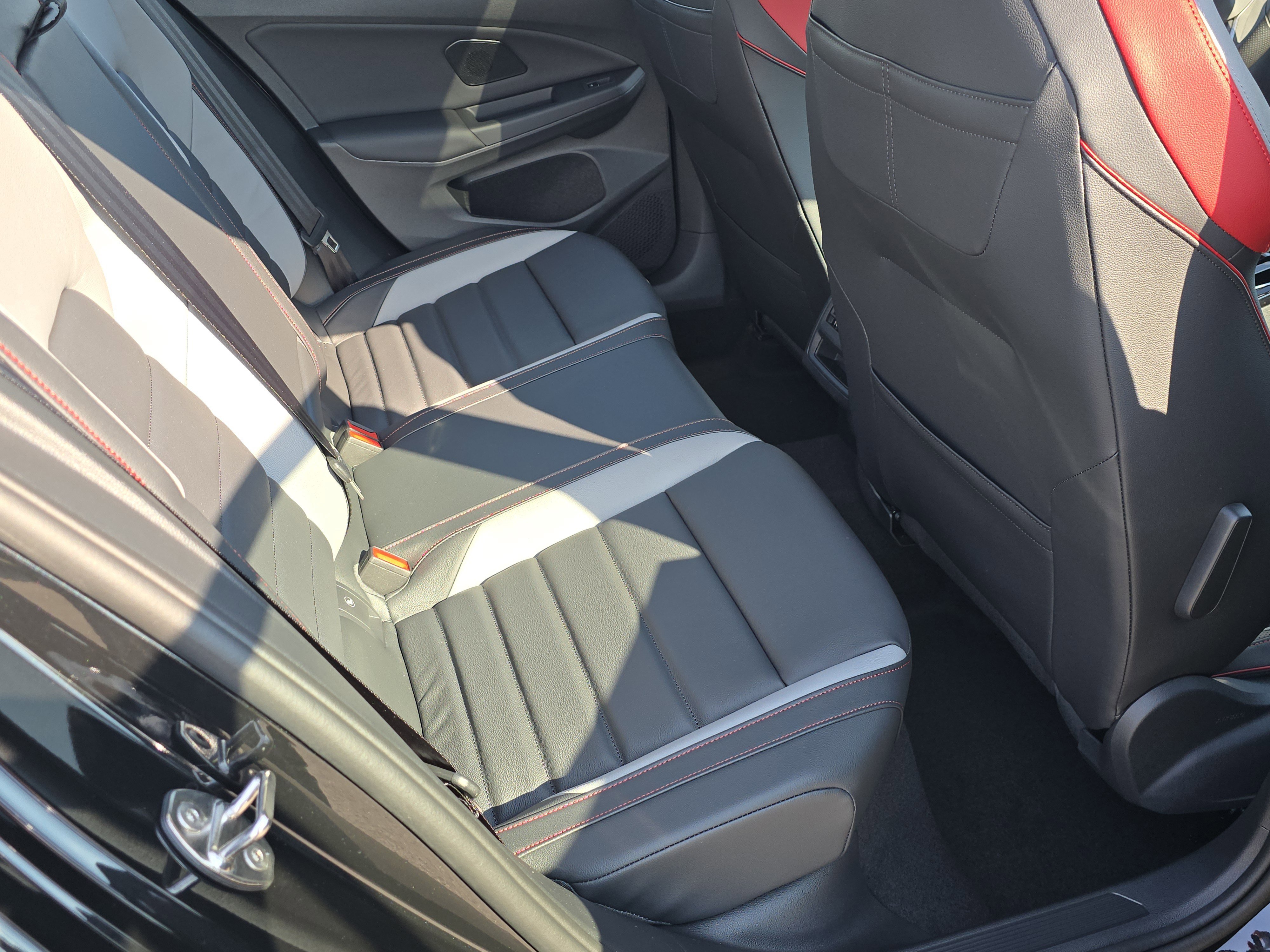 New 2025 Volkswagen GTI SE image 16