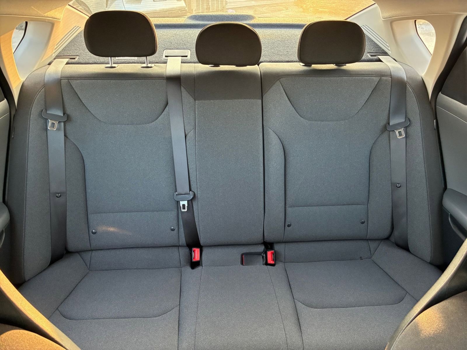 Used 2025 Kia K4 LXS image 37