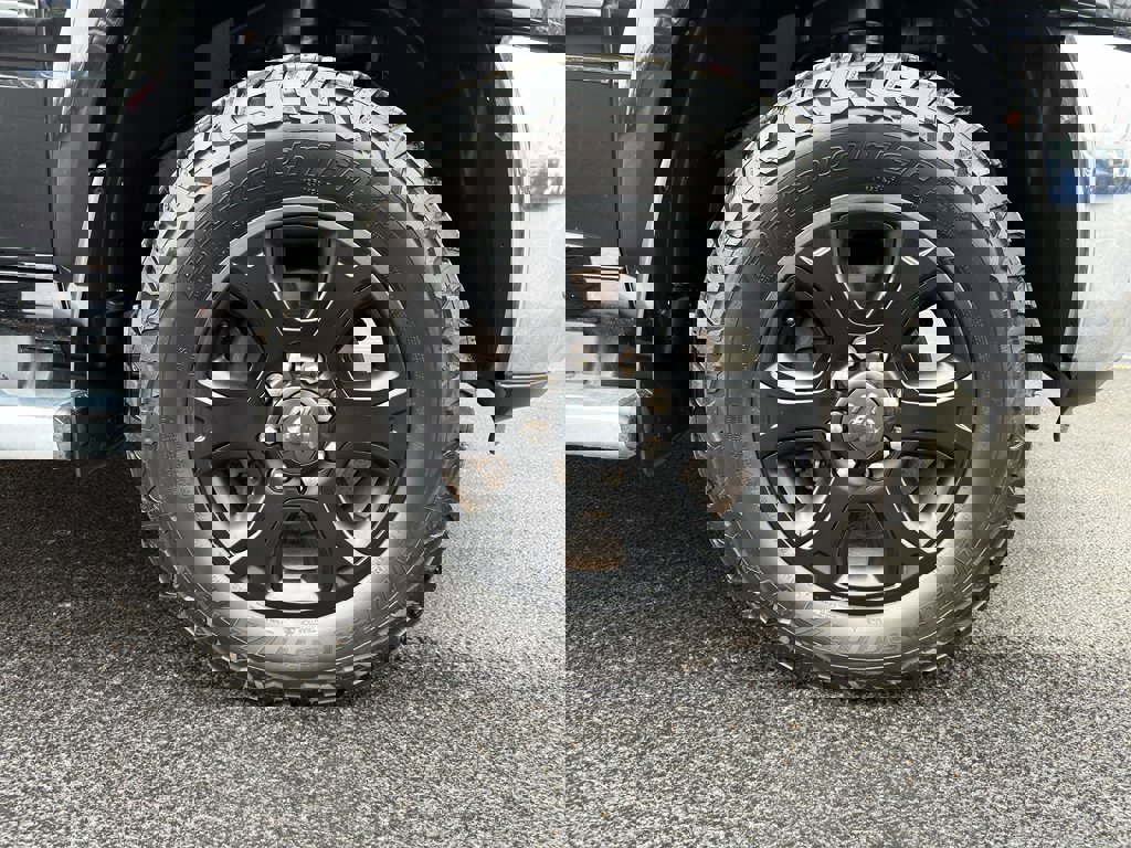 Used 2017 RAM 2500 Laramie w/ Convenience Group image 6