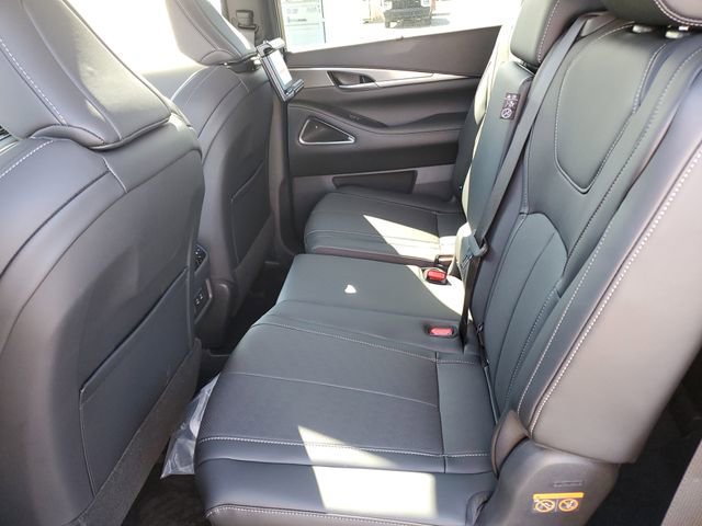 New 2026 INFINITI QX60 Luxe w/ Family Package image 16