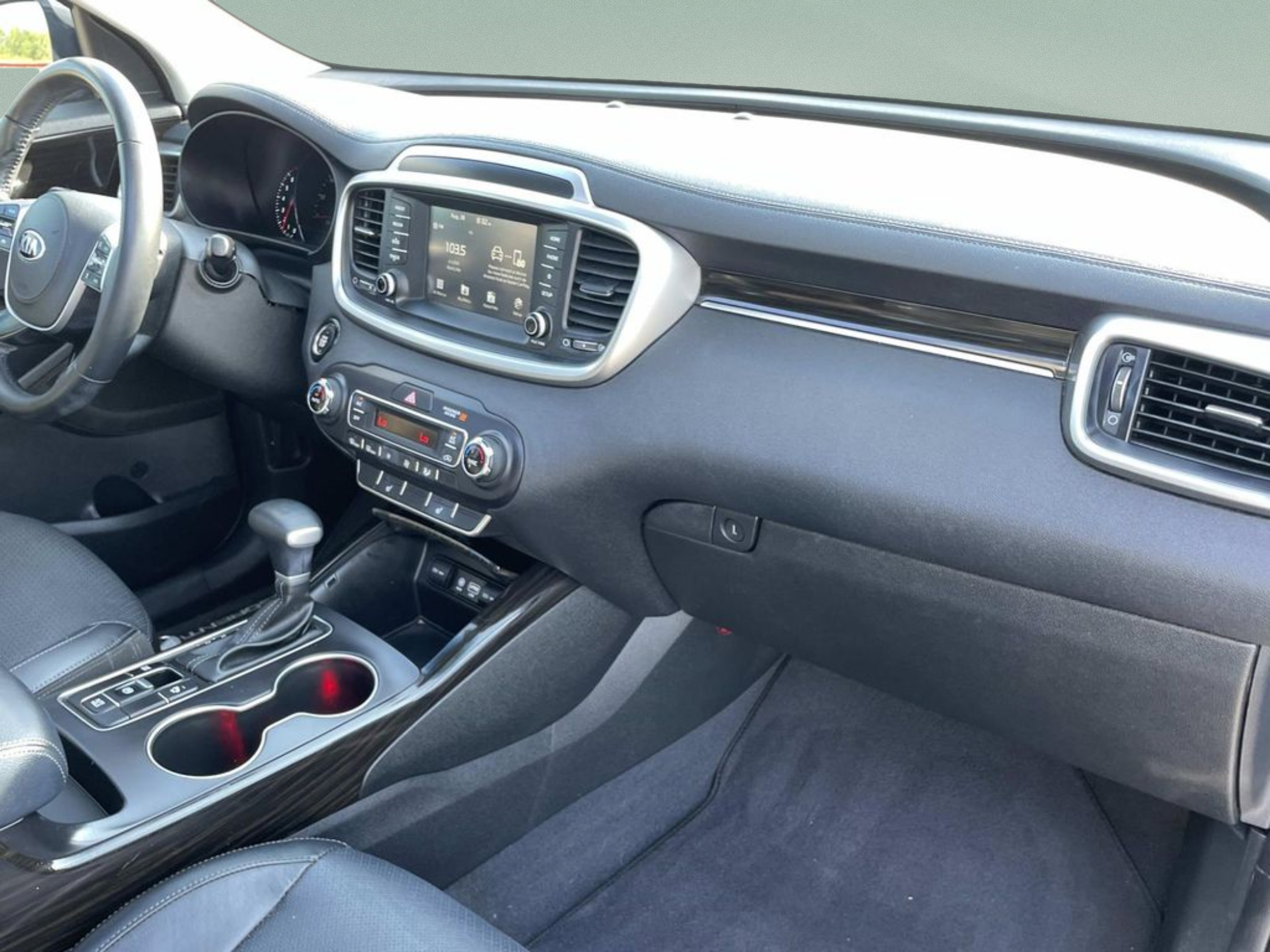 Used 2020 Kia Sorento EX FWD image 18