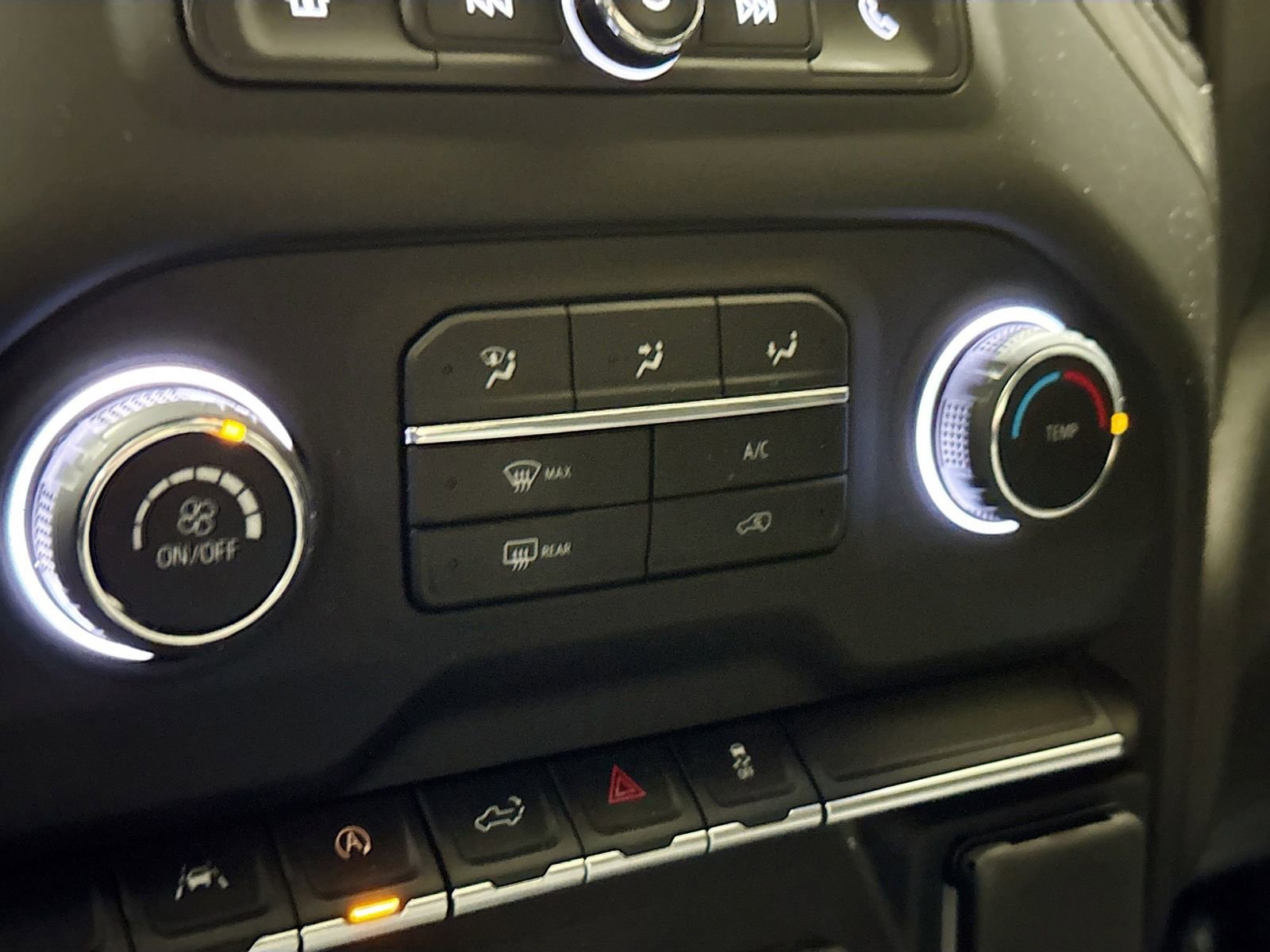 Used 2023 Chevrolet Silverado 1500 Custom AWD/4WD image 18