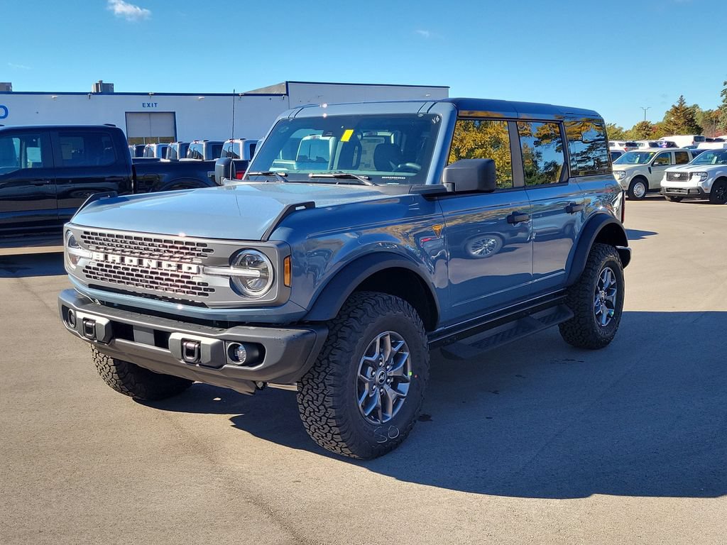 New 2025 Ford Bronco Badlands AWD/4WD image 2