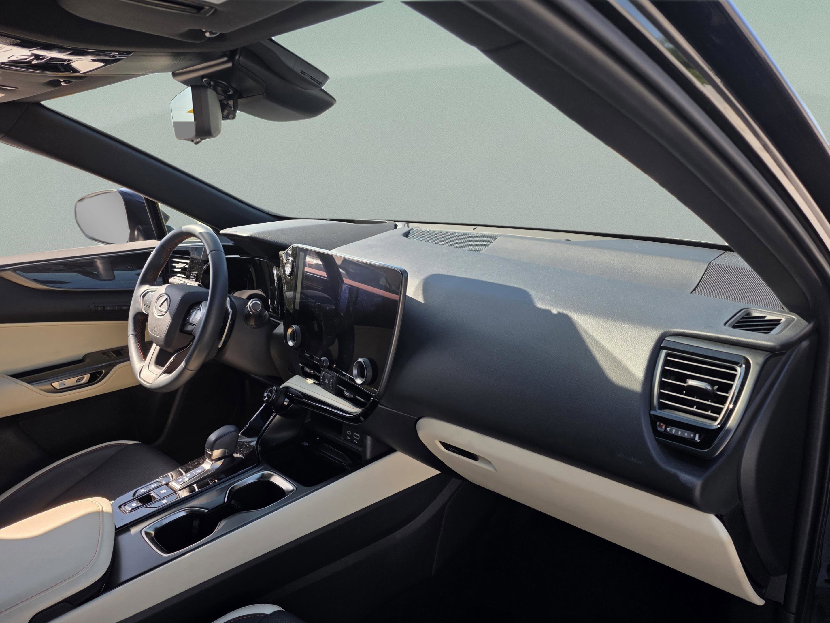 Certified 2024 Lexus NX 350h AWD image 10