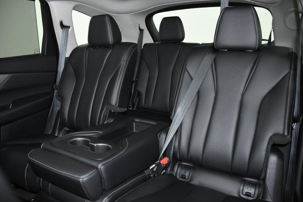 Used 2025 Acura MDX w/ Technology Package image 28