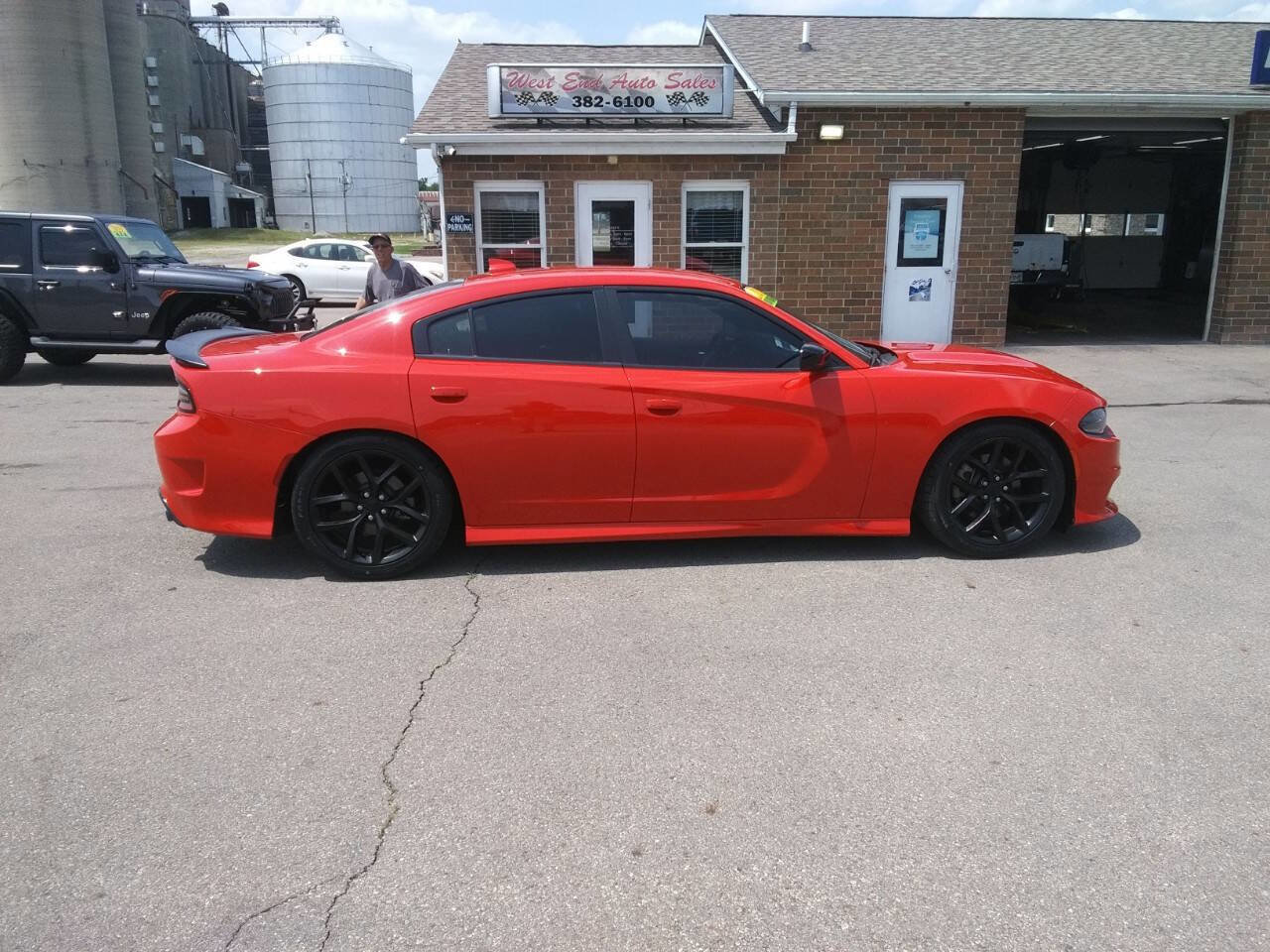 Used 2021 Dodge Charger GT w/ Blacktop Package image 2