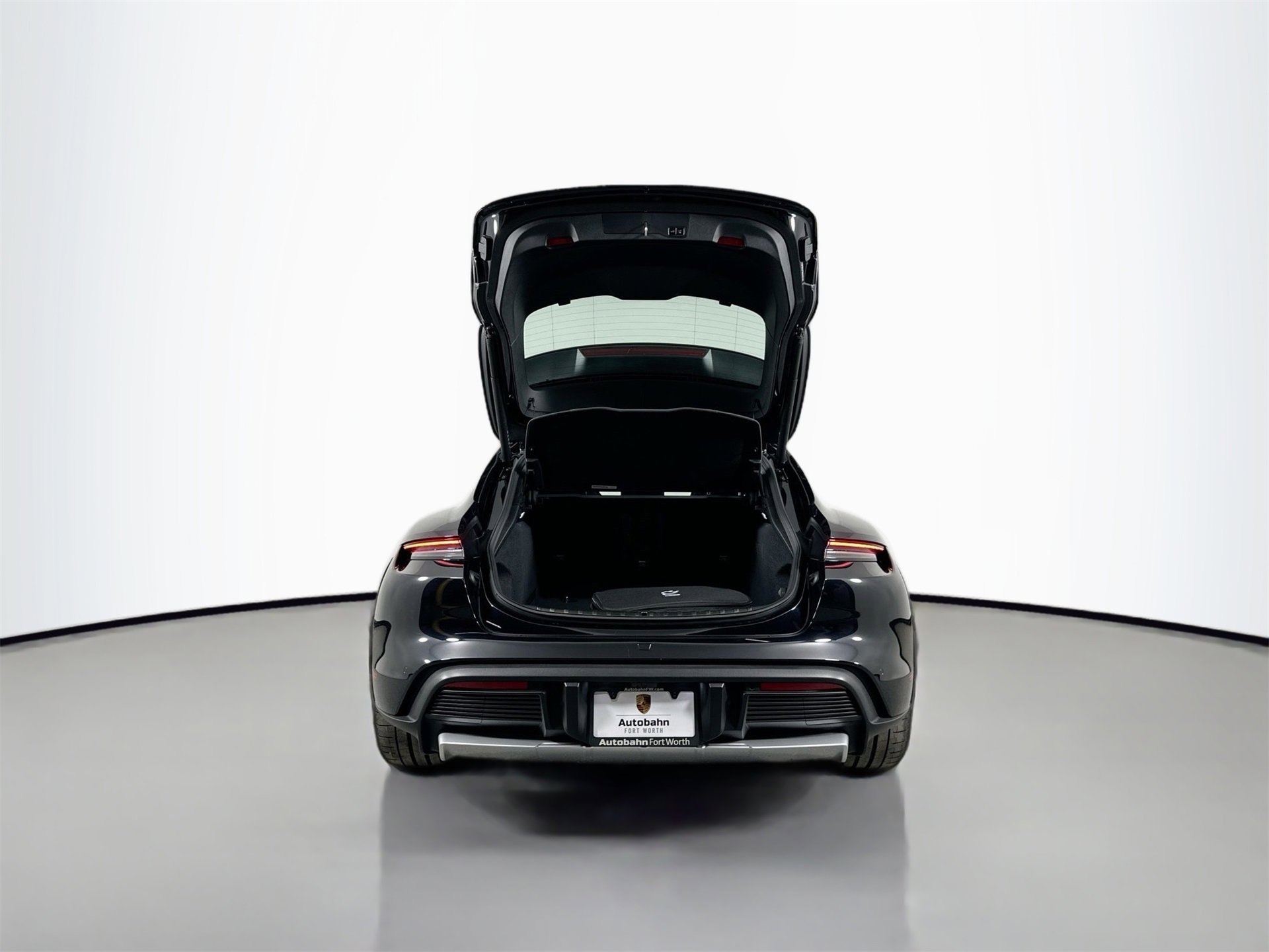 Certified 2025 Porsche Taycan 4S image 21