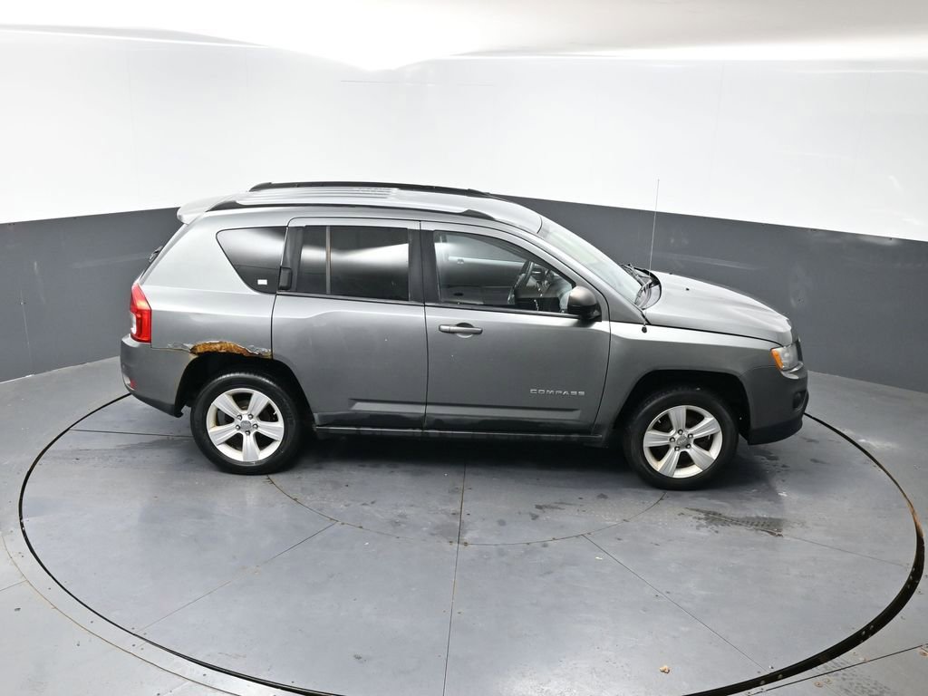 Used 2011 Jeep Compass 4WD image 40