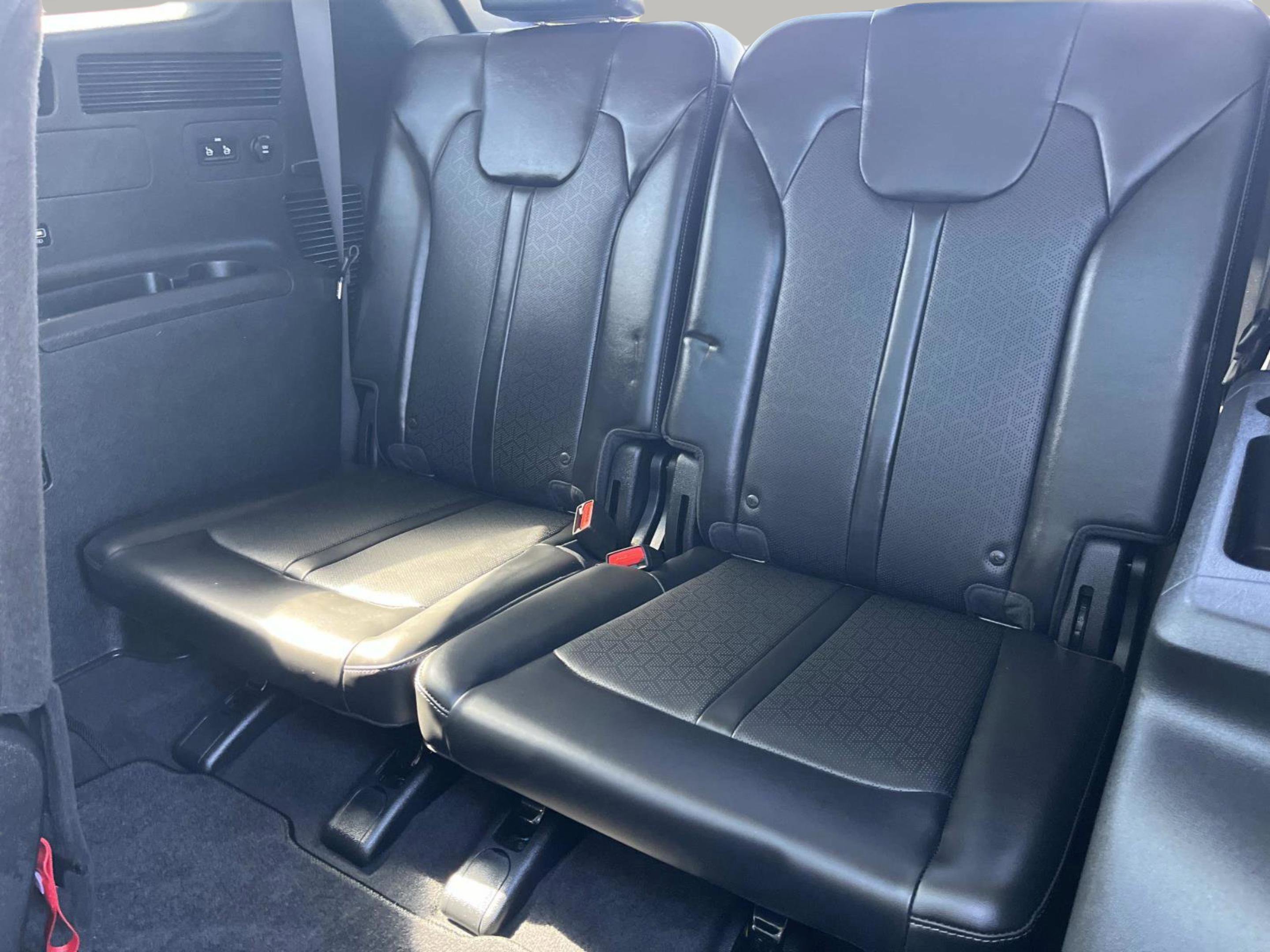 Used 2023 Kia Sorento S w/ Panoramic Sunroof Package AWD/4WD image 23