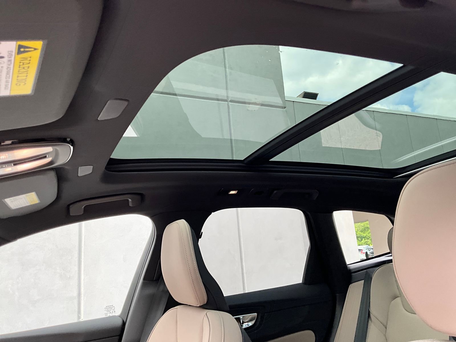 New 2026 Volvo XC60 T8 Plus w/ Climate Package AWD/4WD image 22
