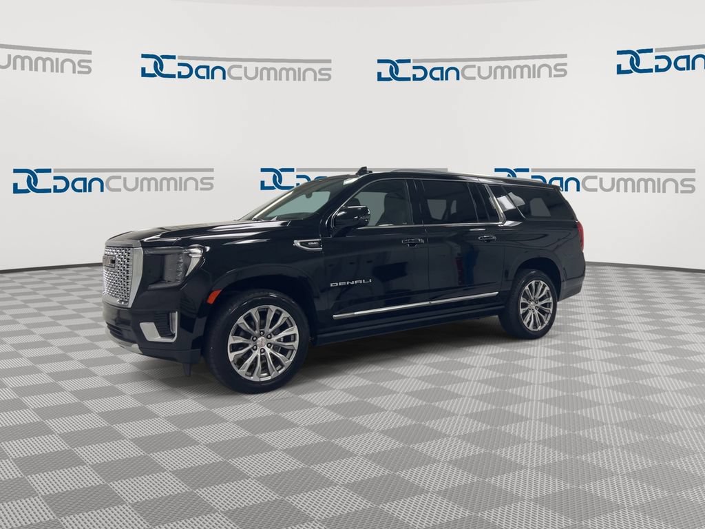 Used 2022 GMC Yukon XL Denali AWD/4WD image 4
