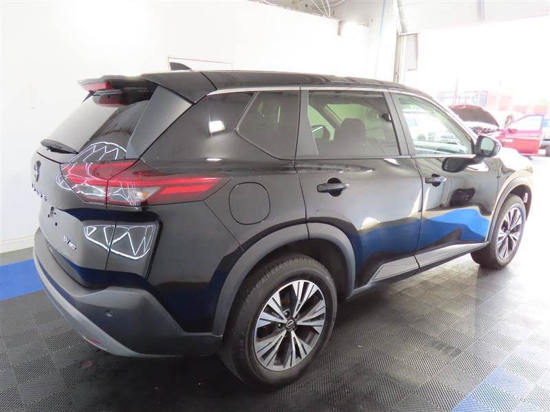 Used 2023 Nissan Rogue SV AWD/4WD image 14