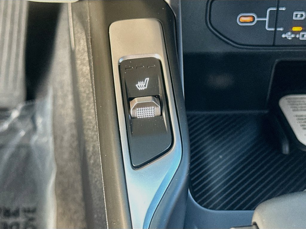 New 2026 Kia Sorento S FWD image 19