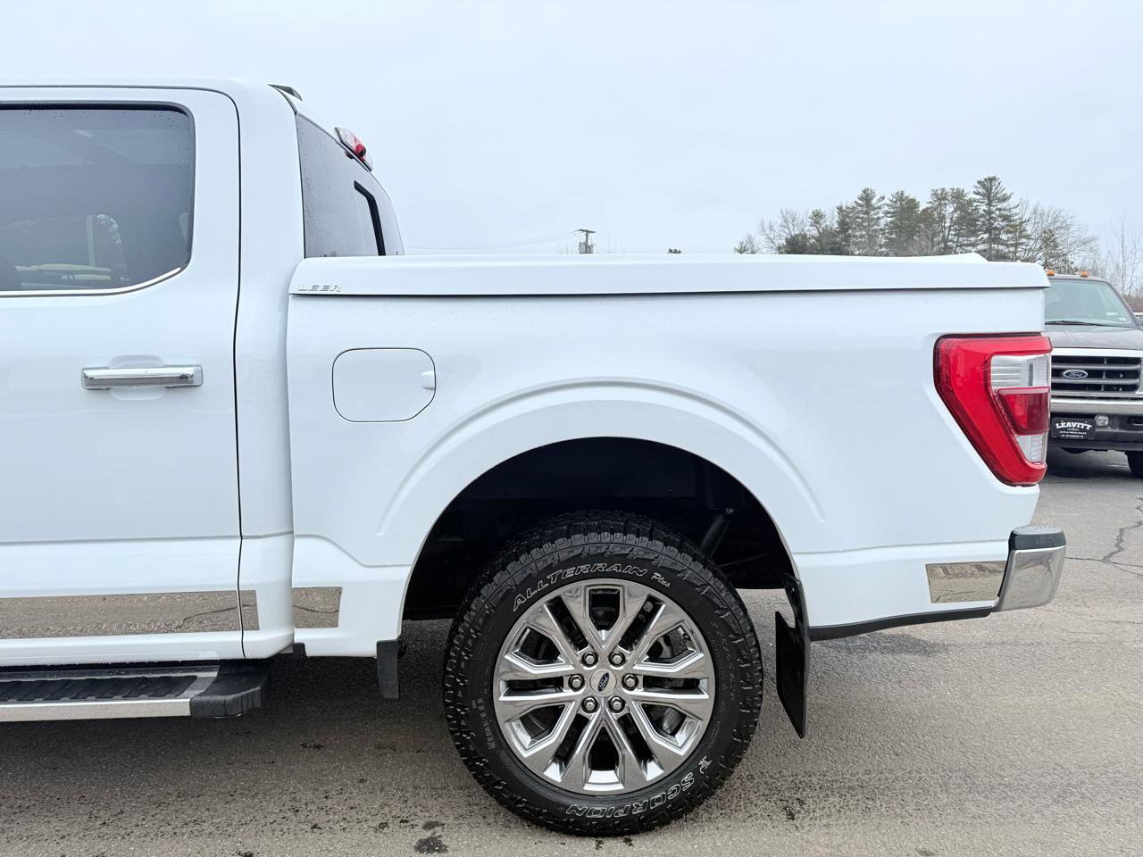 Used 2023 Ford F150 Lariat w/ Equipment Group 502A High image 9