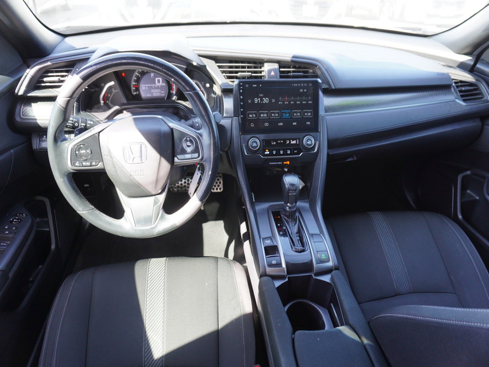 Used 2018 Honda Civic Sport image 2