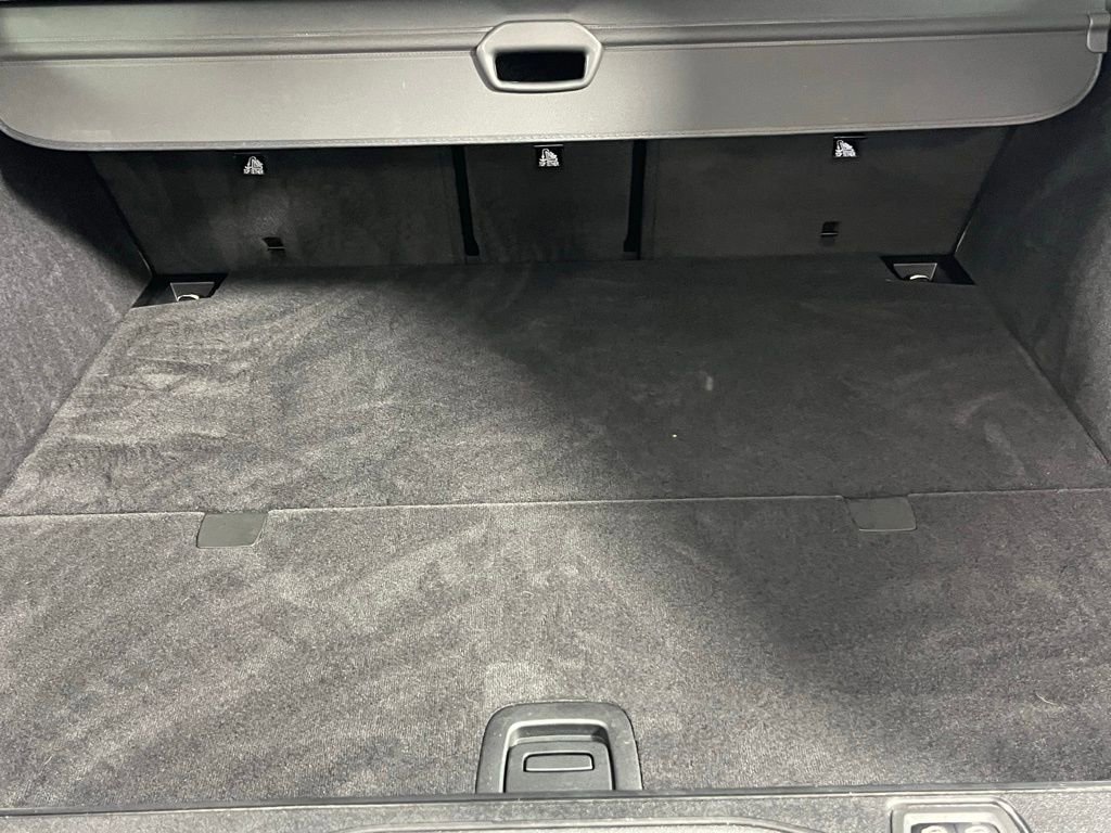 Used 2025 BMW X5 xDrive50e w/ M Sport Package image 28