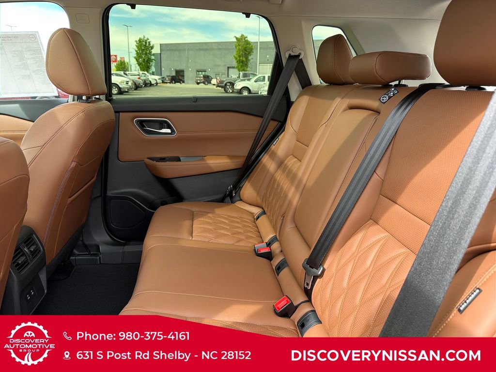 New 2026 Nissan Rogue Platinum AWD/4WD image 32