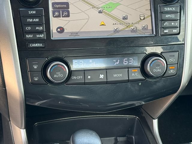 Used 2015 Nissan Altima 2.5 SL w/ Technology Package FWD image 16
