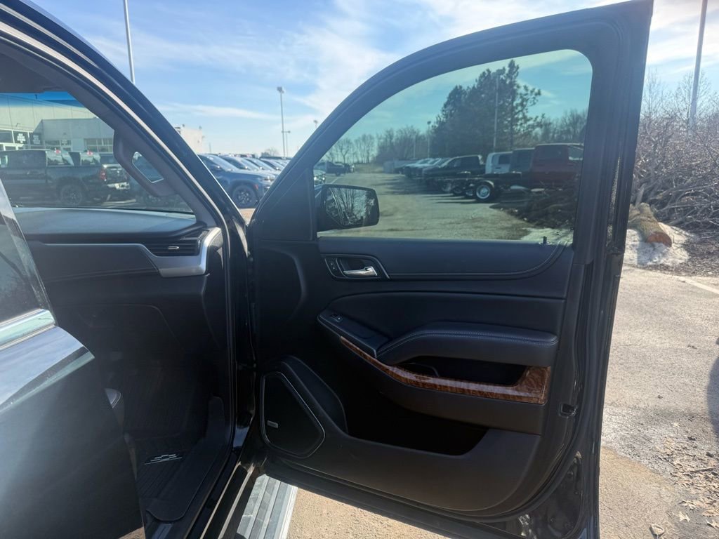 Used 2019 Chevrolet Tahoe Premier image 17