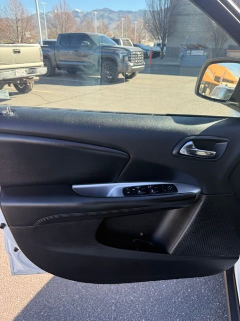 Used 2017 Dodge Journey SXT w/ Blacktop Package AWD/4WD image 13
