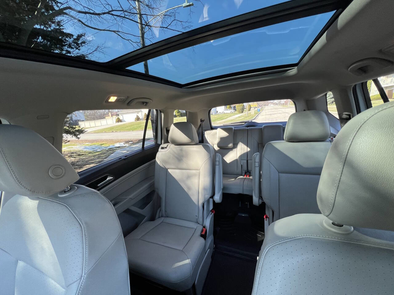 Used 2019 Volkswagen Atlas SEL image 36