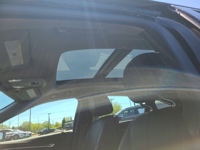 Used 2018 Chevrolet Impala LT w/ Sunroof and Spoiler Package FWD image 12