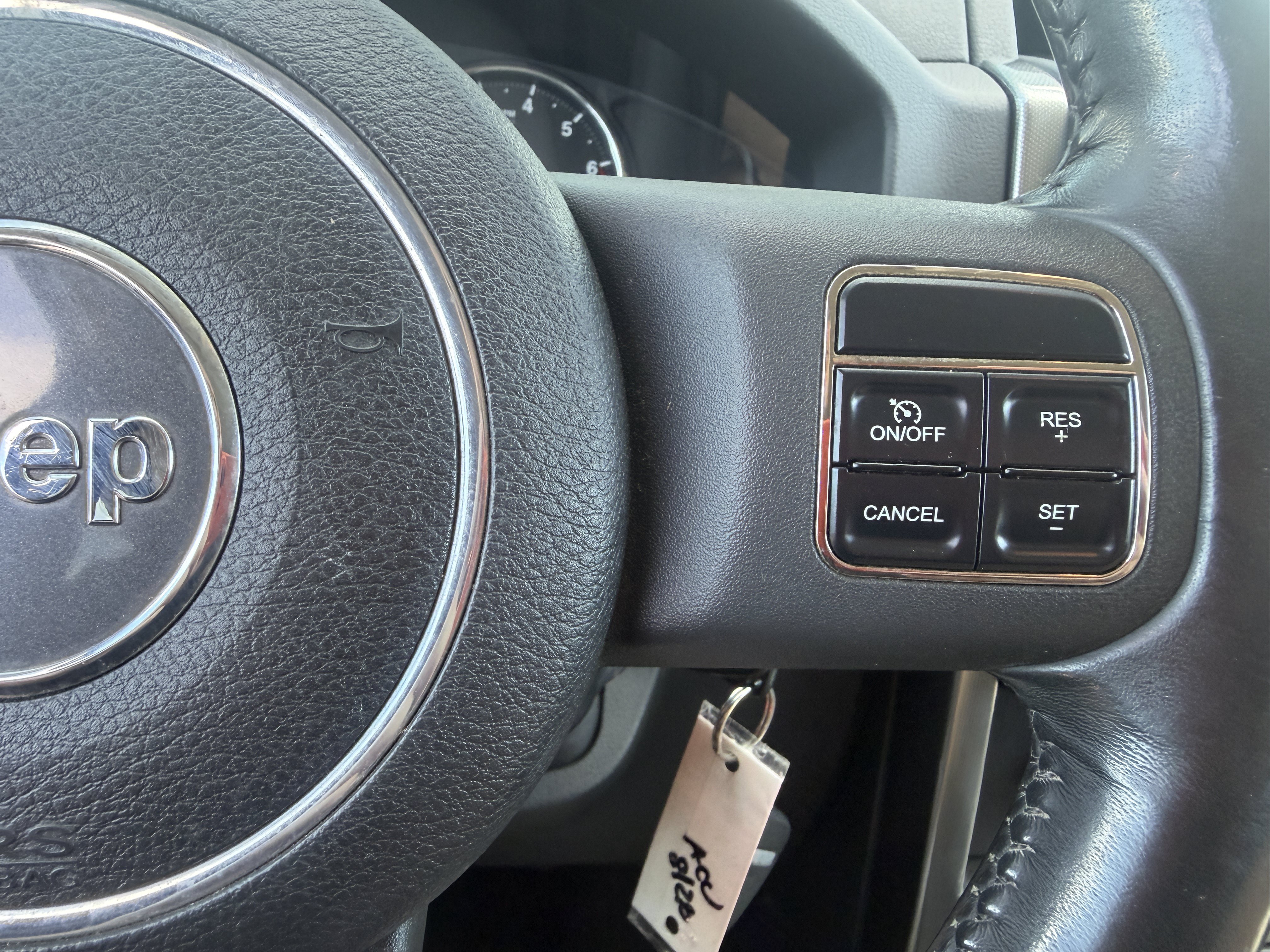 Used 2011 Jeep Liberty Sport AWD/4WD image 23