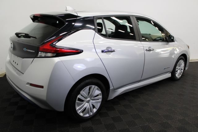 Used 2019 Nissan Leaf S w/ S Charge Package FWD image 5