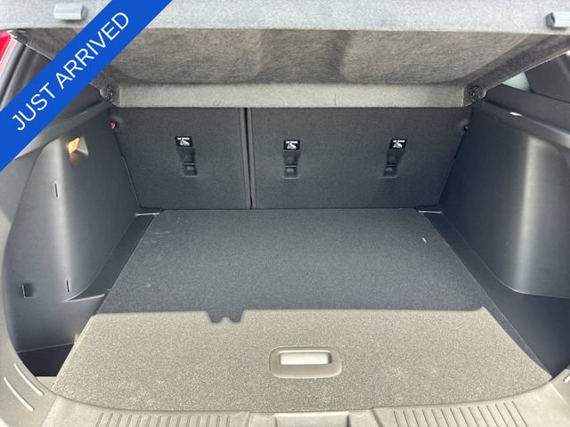 New 2026 Chevrolet Trax RS w/ Sunroof Package FWD image 24