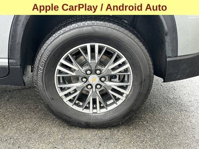 Used 2024 Chevrolet Traverse LT image 9