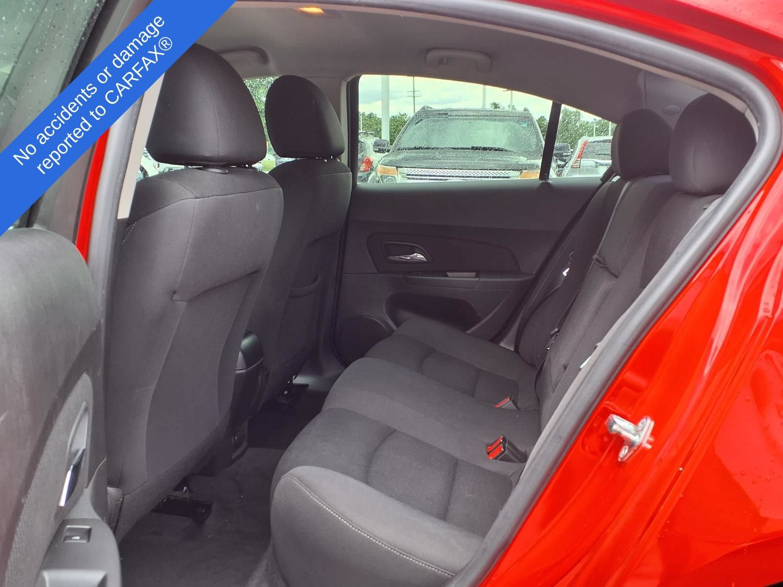 Used 2015 Chevrolet Cruze LT w/ Technology Package FWD image 11