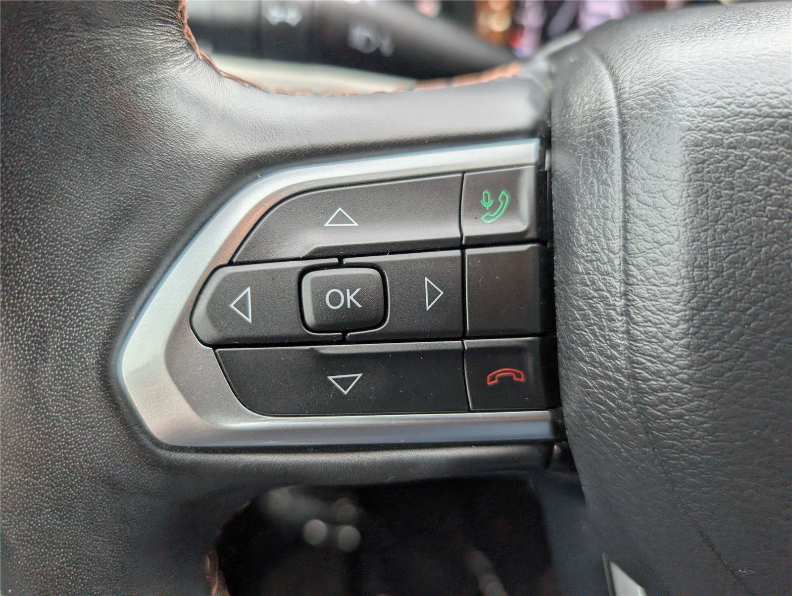 Used 2022 Jeep Compass Limited AWD/4WD image 22