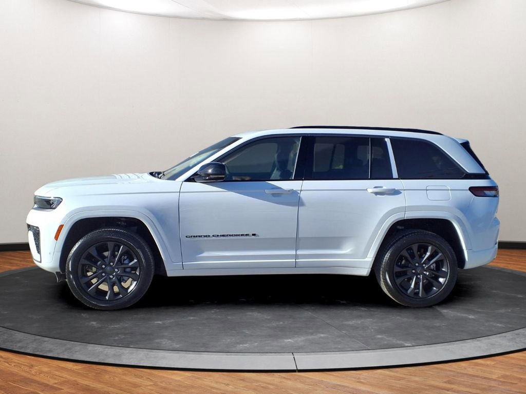New 2026 Jeep Grand Cherokee Limited image 12
