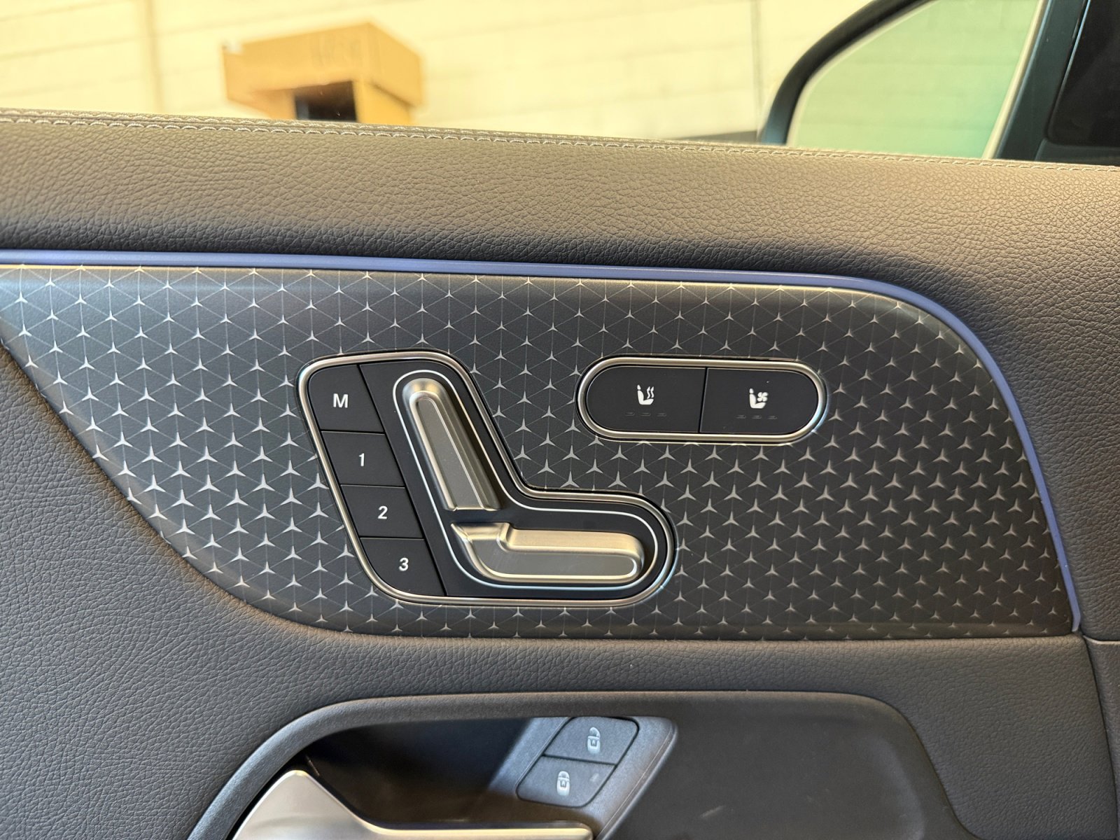 New 2026 Mercedes-Benz GLA 35 AMG 4MATIC image 14