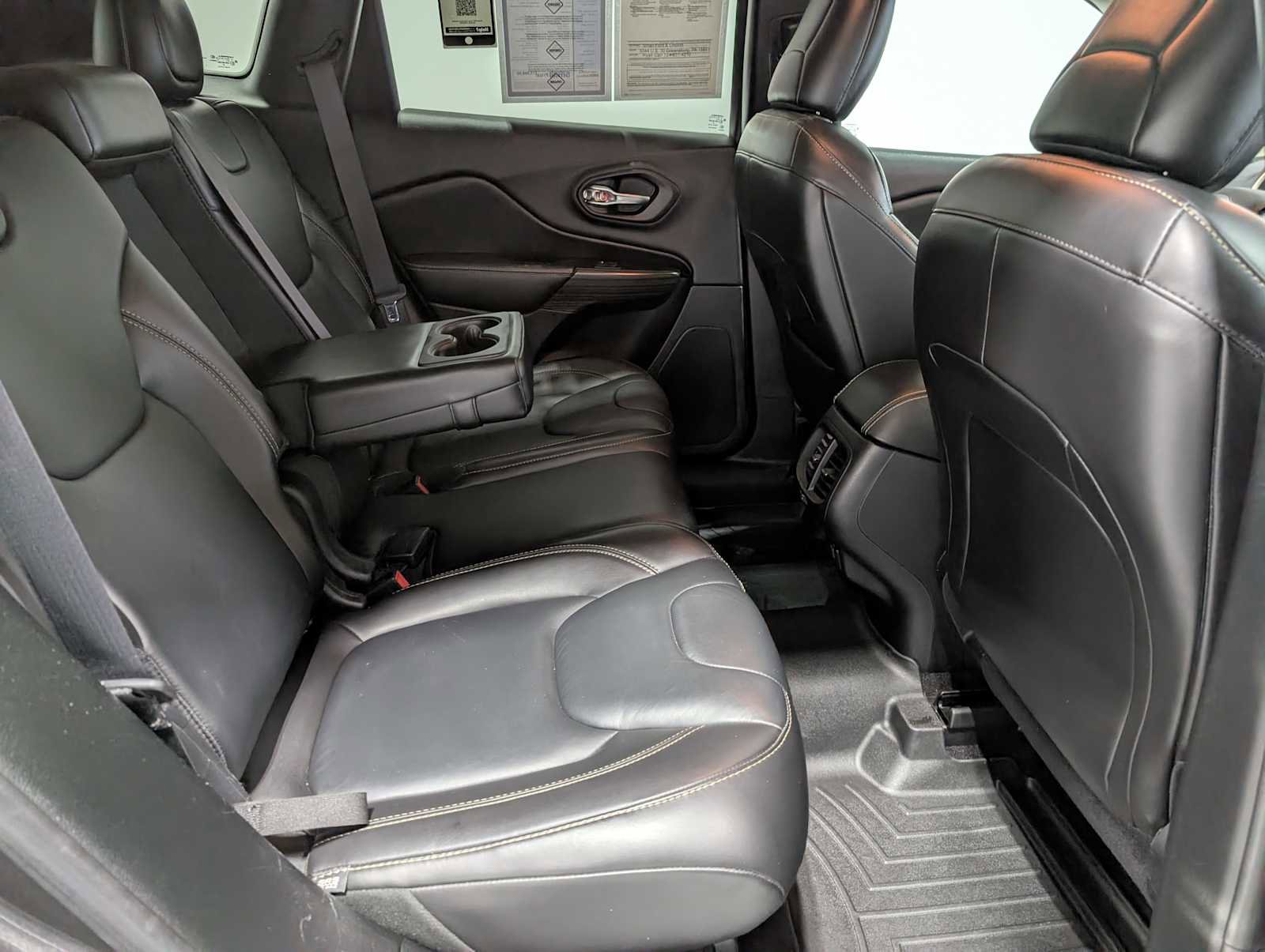 Used 2017 Jeep Cherokee Limited AWD/4WD image 41