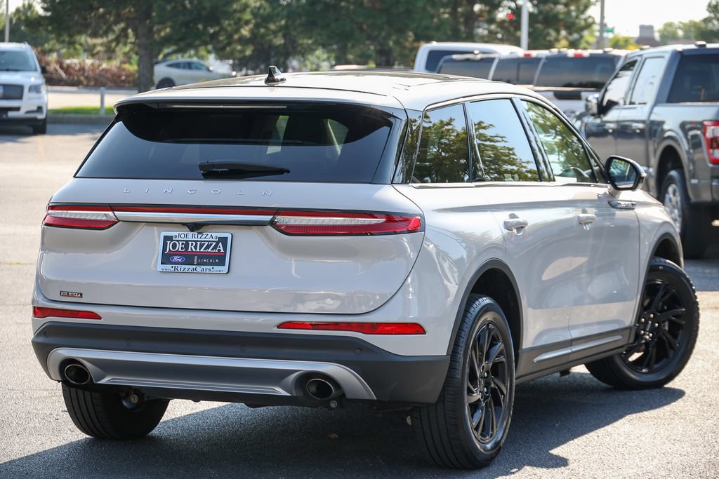 Used 2023 Lincoln Corsair AWD w/ Equipment Group 101A image 3