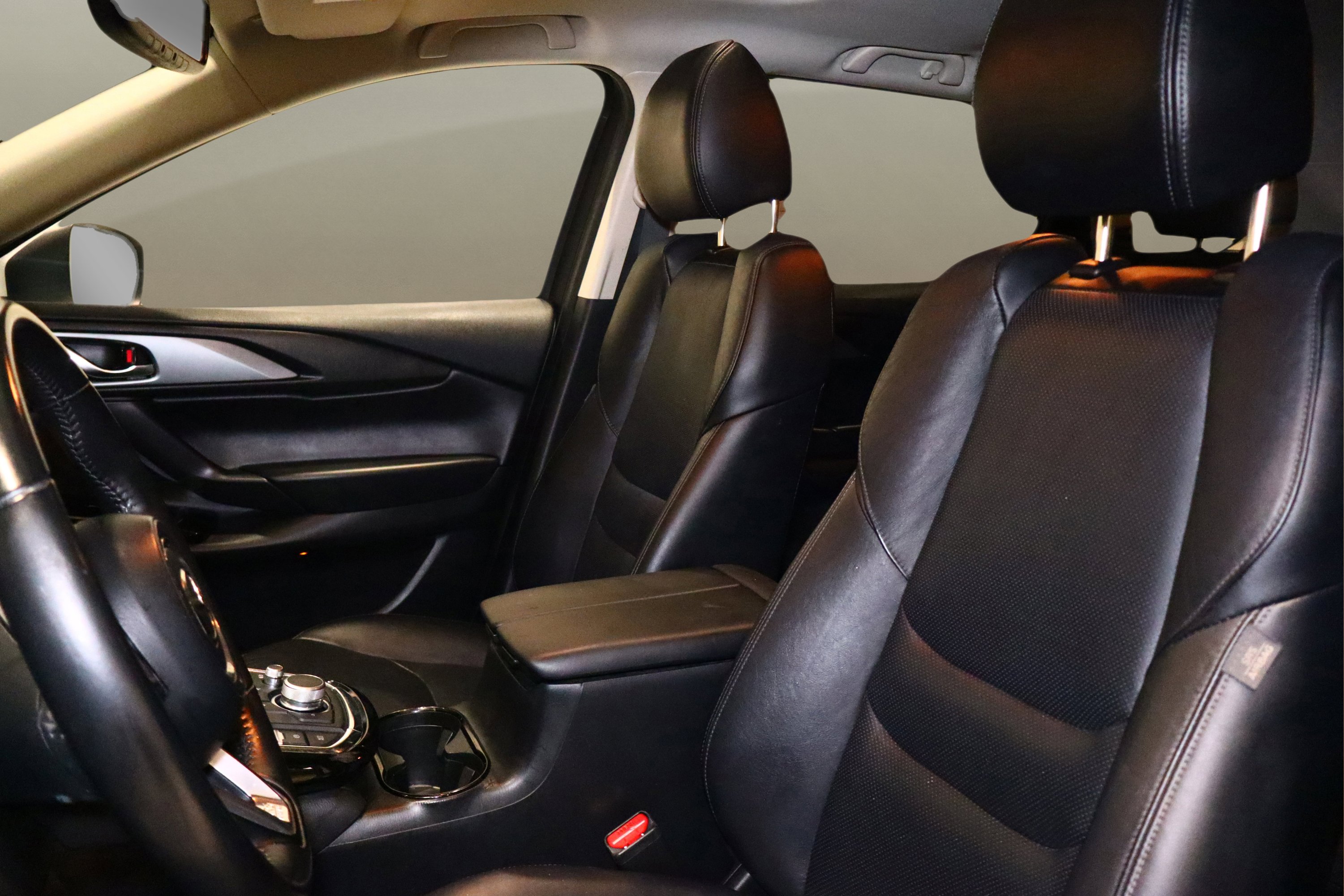 Used 2023 MAZDA CX-9 Touring image 10